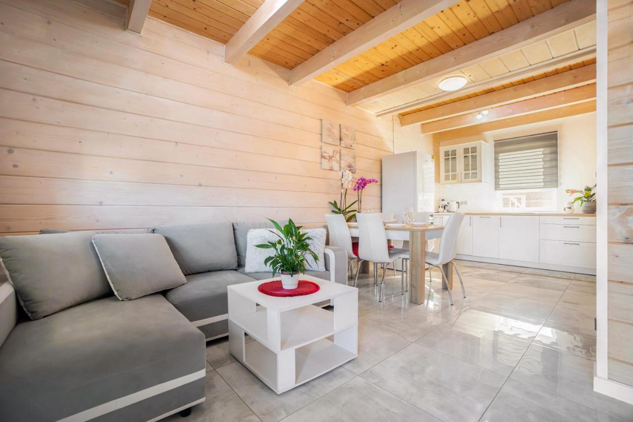 Daglezja Vip Villa Kołczewo Exteriör bild